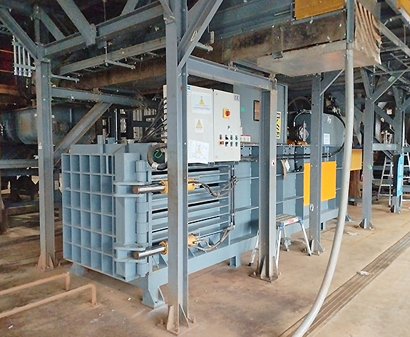 High-Efficiency Compression Solution para sa PET Bottle Scrap sa Japan