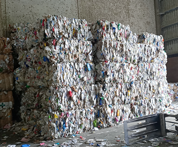 Multifunctional at High-Efficiency Baling Solution para sa Nangungunang Recycling Center ng Australia